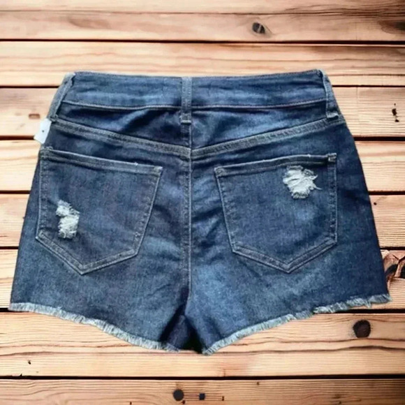 NWT SO Juniors Size 7 Blue Distressed Cutoff Denim Shortie Shorts 28” Waist - Picture 2 of 3